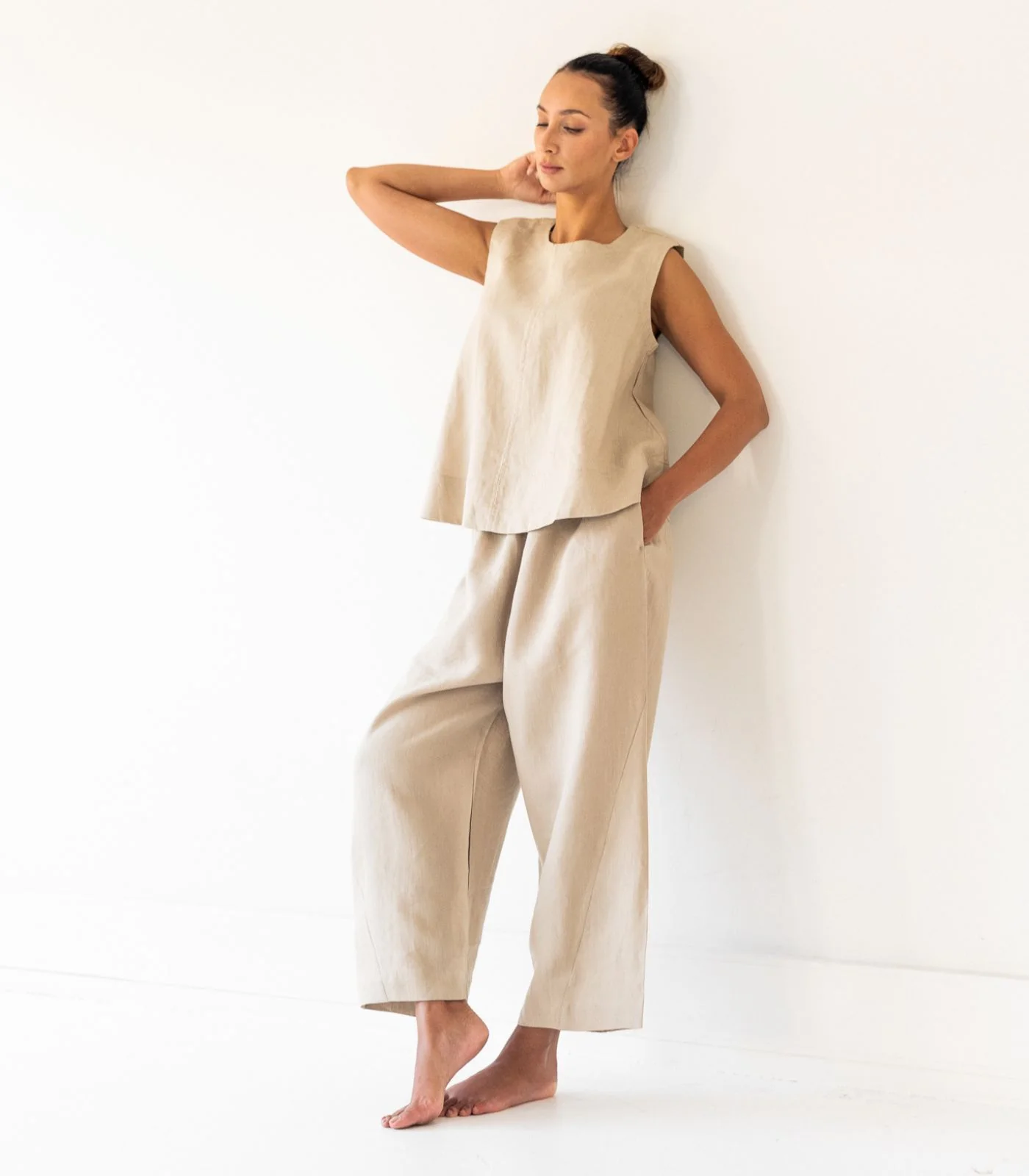 Organic Linen Sleeveless Lounge Shirt - Image 13