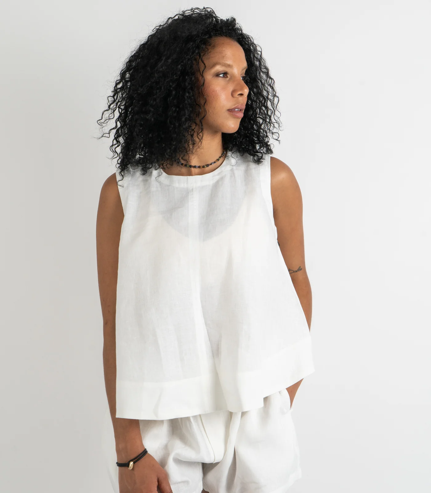 Organic Linen Sleeveless Lounge Shirt - Image 25