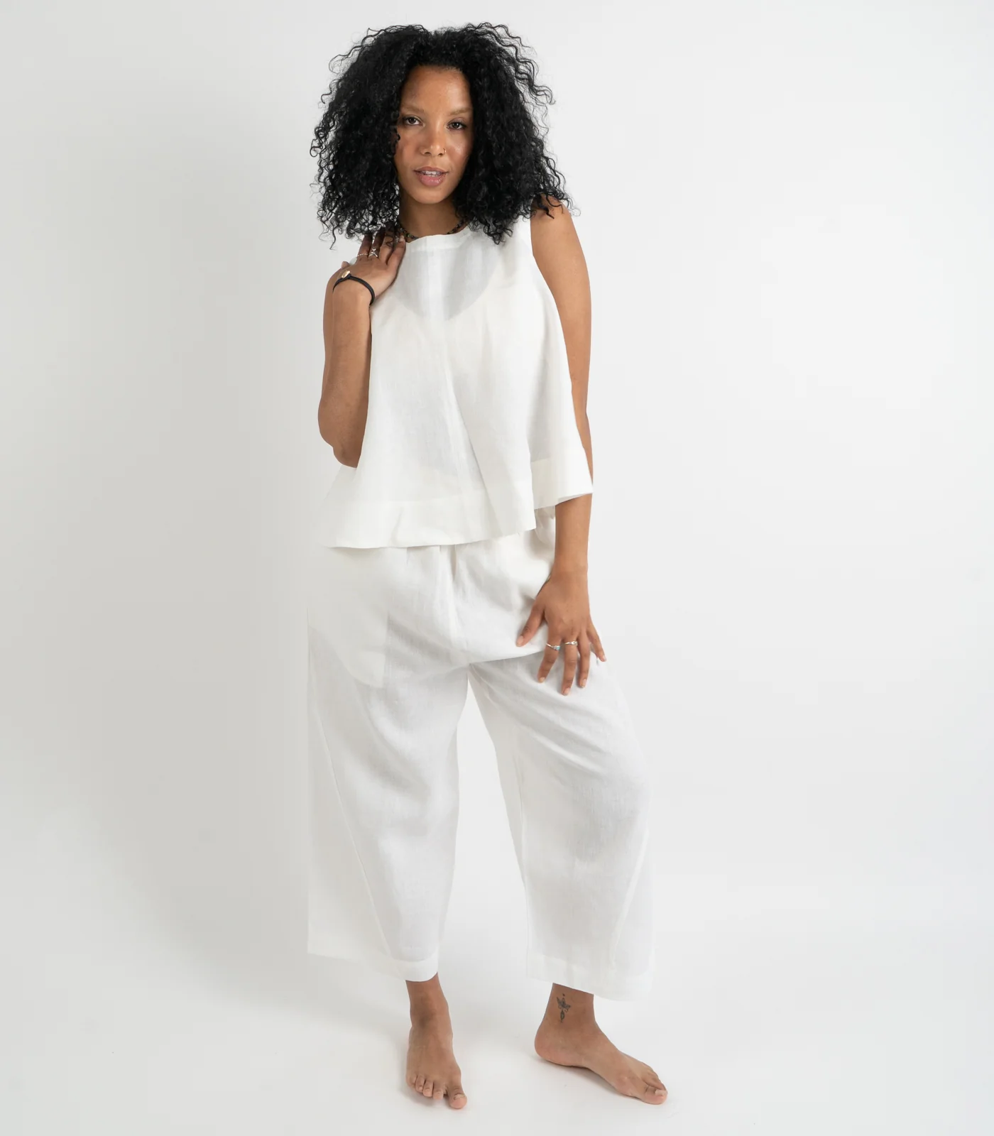 Organic Linen Sleeveless Lounge Shirt - Image 28