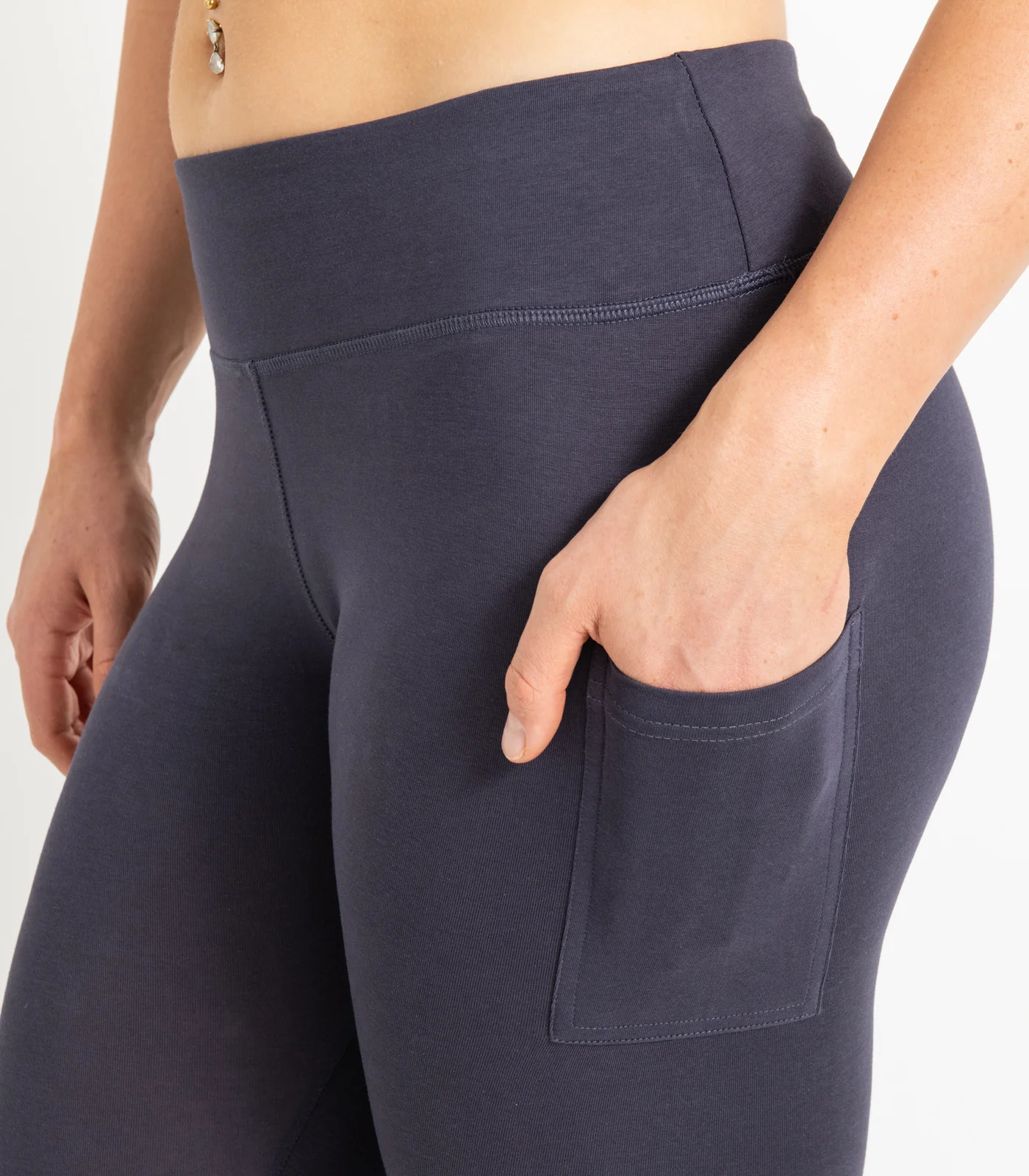 Organic Cotton Pocket 3/4 Leggings - Image 6